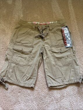 UNIONBAY Tan Cargo Shorts with Film-Strip Tag